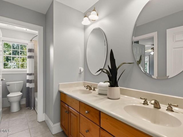 400 Flint Point Lane, Holly Springs, NC 27540