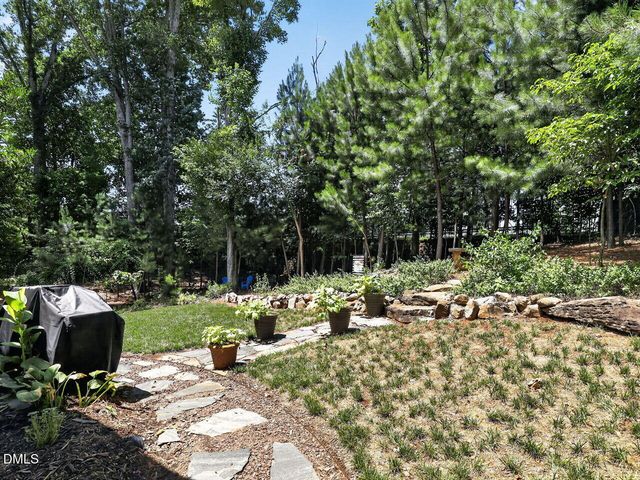 400 Flint Point Lane, Holly Springs, NC 27540