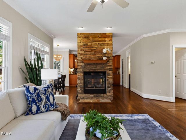 400 Flint Point Lane, Holly Springs, NC 27540