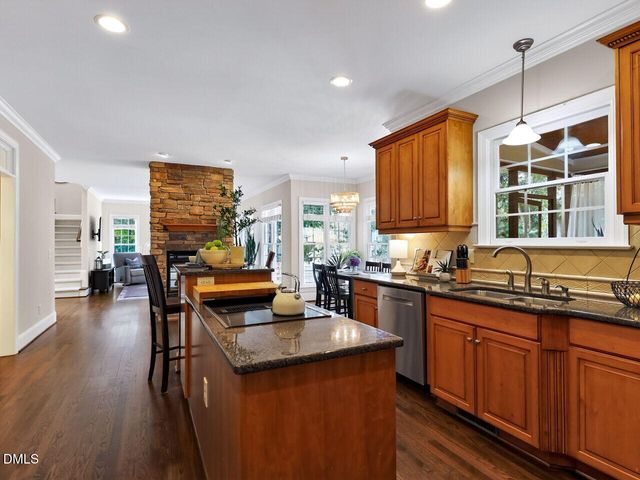 400 Flint Point Lane, Holly Springs, NC 27540