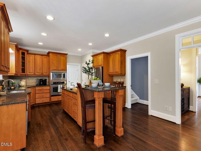 400 Flint Point Lane, Holly Springs, NC 27540