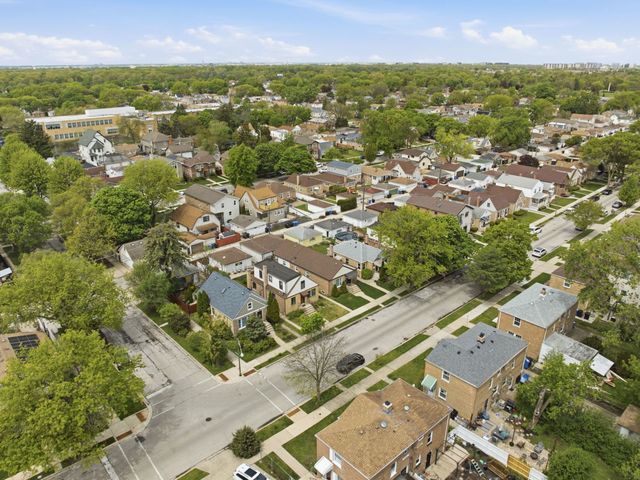 3708 N Pacific Avenue, Chicago, IL 60634