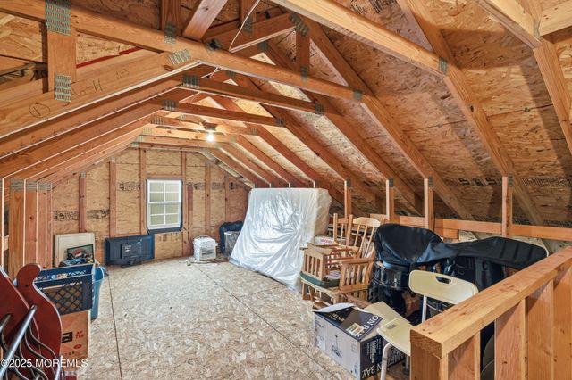 14 Hidden Lake Circle, Barnegat, NJ 08005