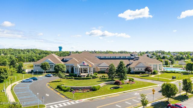 14 Hidden Lake Circle, Barnegat, NJ 08005