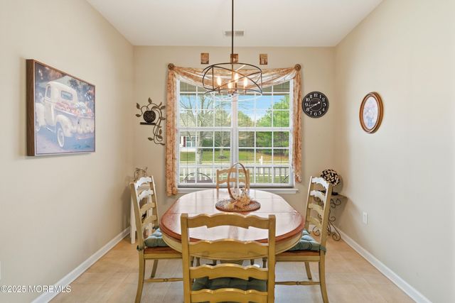 14 Hidden Lake Circle, Barnegat, NJ 08005