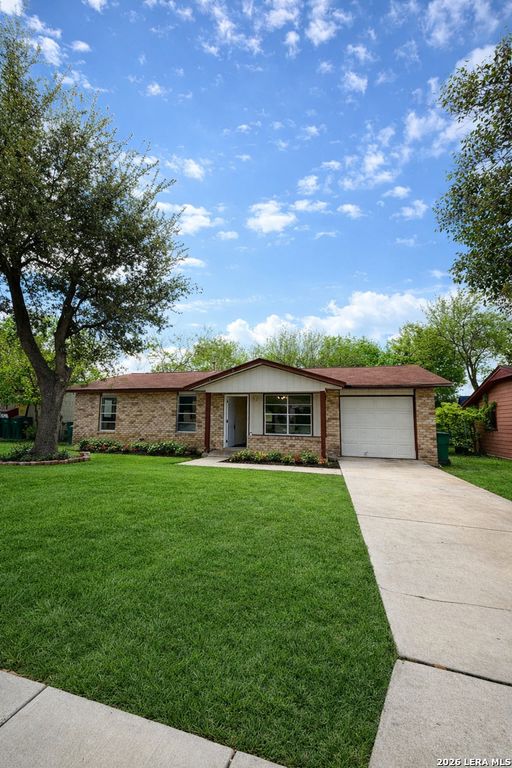 324 DEBORAH DR, Converse, TX 78109