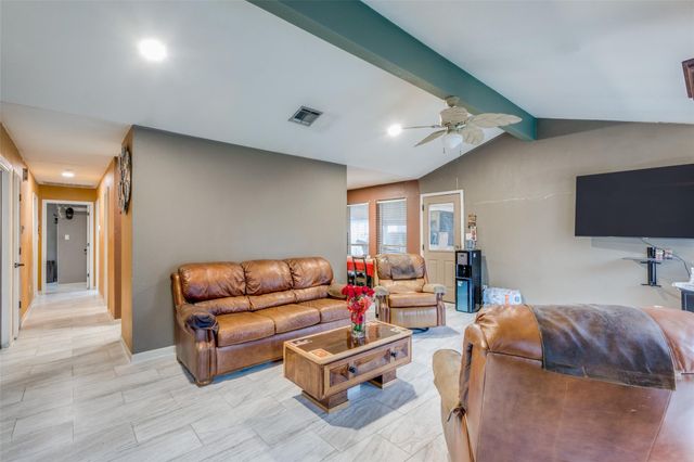 11517 Tickford DR, Del Valle, TX 78617