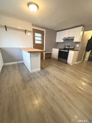 24 Saint Johns Street, Middletown, CT 06457