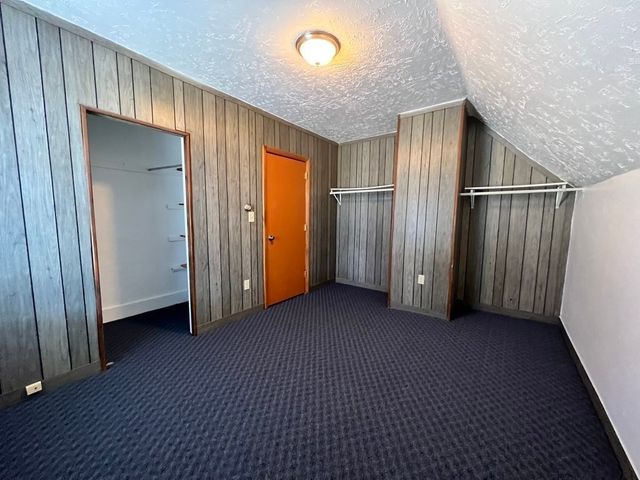 4 Warden St 2, Worcester, MA 01604