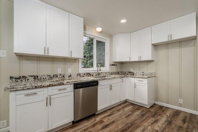 1037 Maple Ave, Yuba City, CA 95991