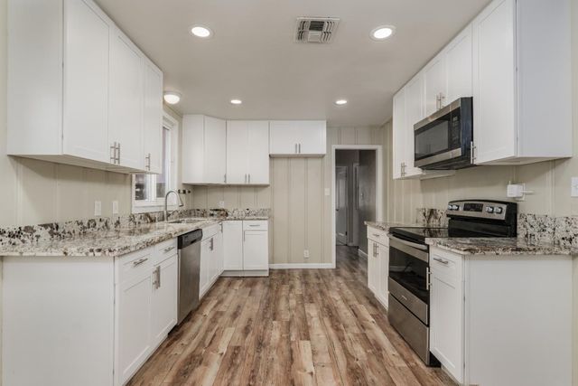 1037 Maple Ave, Yuba City, CA 95991