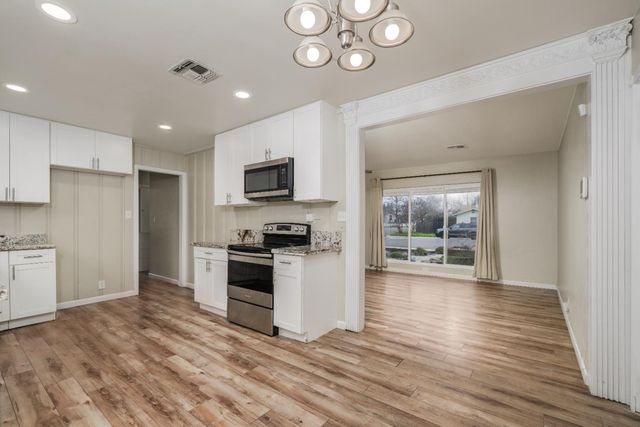 1037 Maple Ave, Yuba City, CA 95991