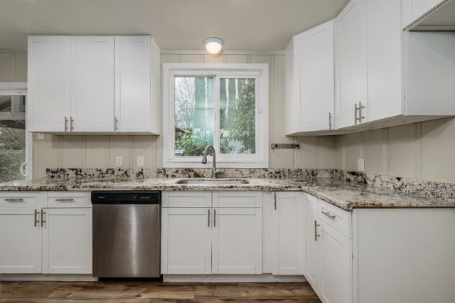 1037 Maple Ave, Yuba City, CA 95991