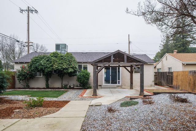 1037 Maple Ave, Yuba City, CA 95991