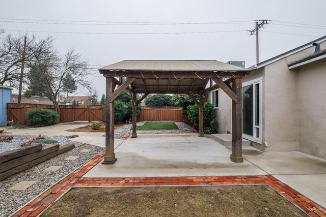1037 Maple Ave, Yuba City, CA 95991