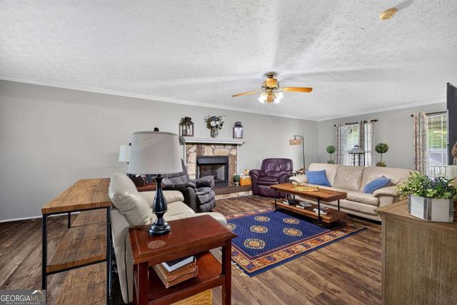 381 Country Lake Drive, Mcdonough, GA 30252