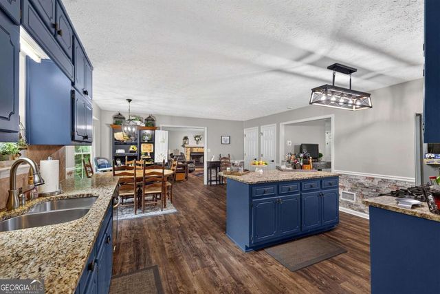 381 Country Lake Drive, Mcdonough, GA 30252