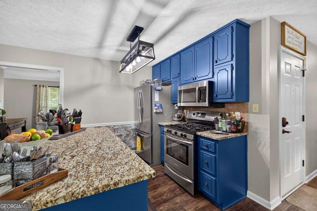381 Country Lake Drive, Mcdonough, GA 30252