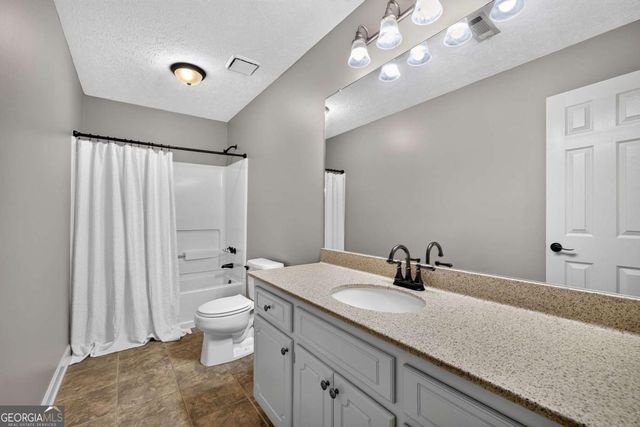 381 Country Lake Drive, Mcdonough, GA 30252