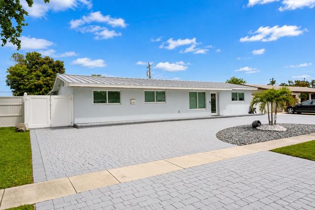 1316 SE 3RD Avenue, Deerfield Beach, FL 33441