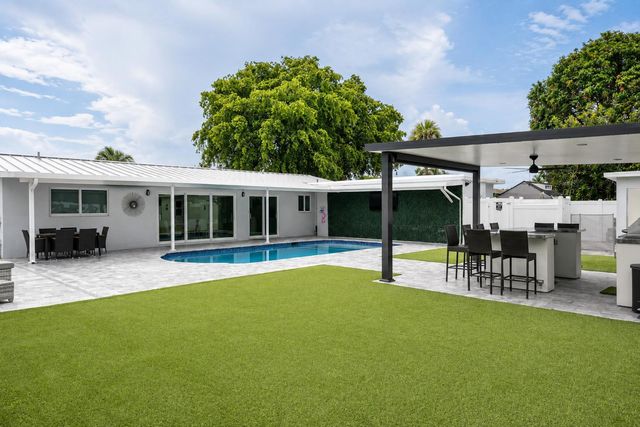 1316 SE 3RD Avenue, Deerfield Beach, FL 33441