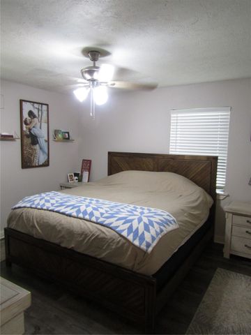 101 N Meadowbrook Drive, Overton, TX 75684