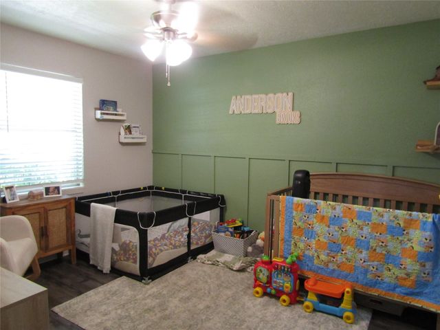 101 N Meadowbrook Drive, Overton, TX 75684