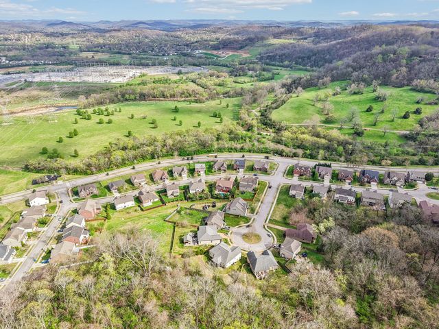 820 Doncaster Ln, Nashville, TN 37221