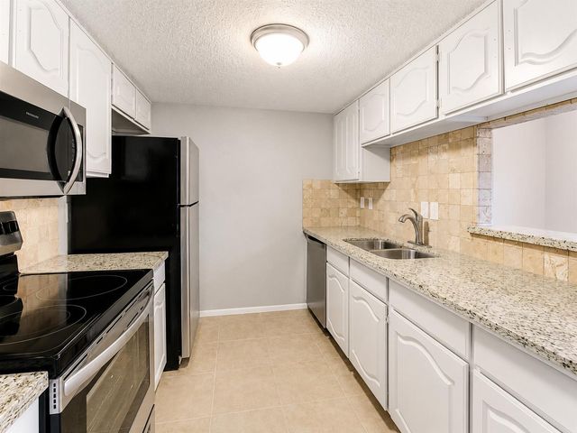 1607 Alabama Street 5, Pasadena, TX 77503