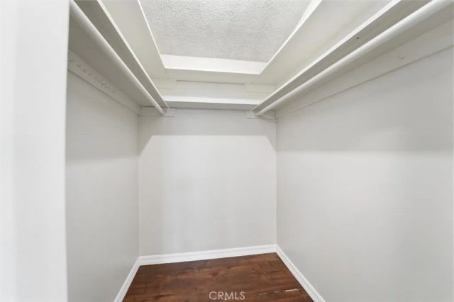 11937 S La Cienega, Hawthorne, CA 90250