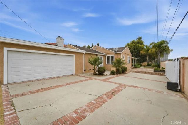11937 S La Cienega, Hawthorne, CA 90250