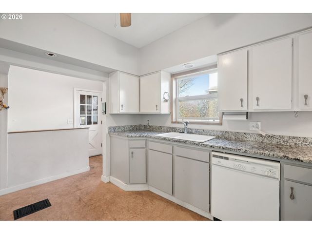 5325 N MONTANA Ave, Portland, OR 97217