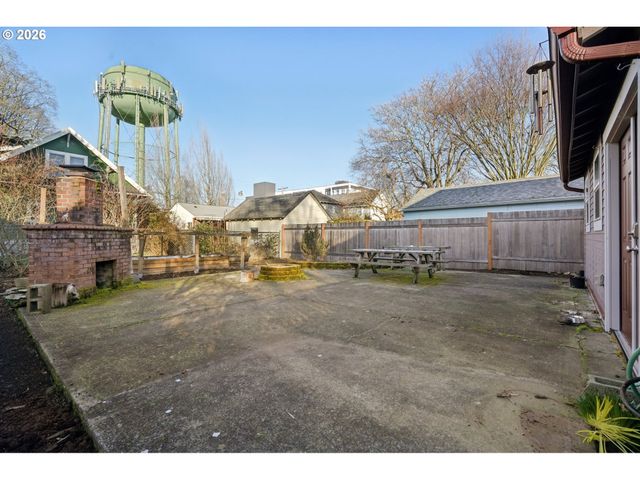 5325 N MONTANA Ave, Portland, OR 97217