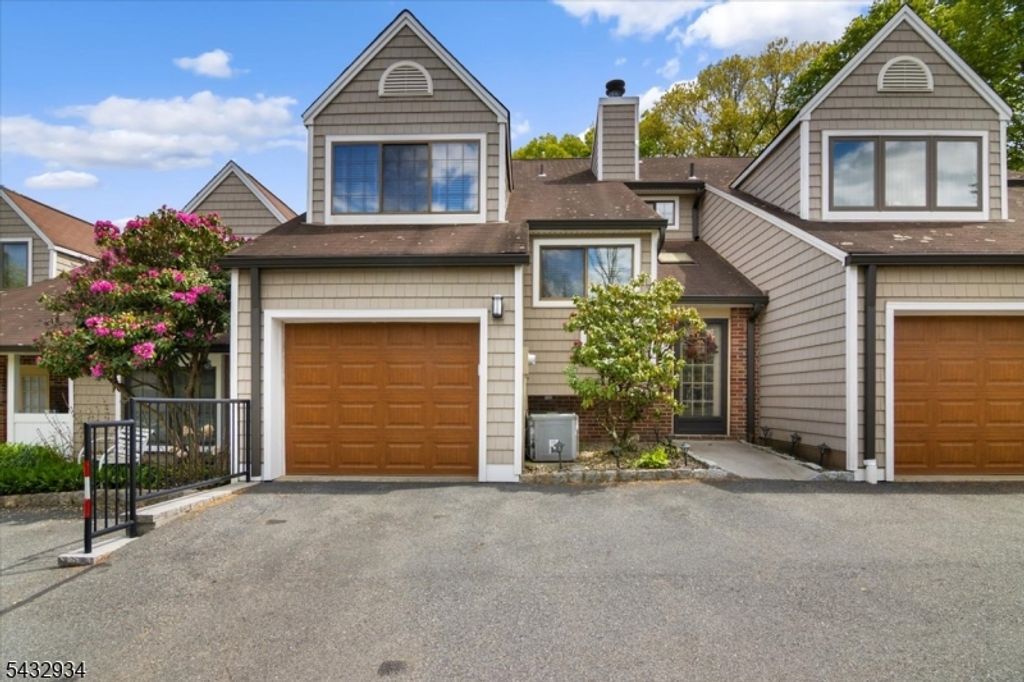 403 Betty Lane, Mine Hill Twp., NJ 07803