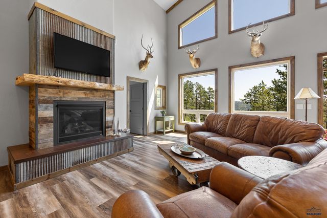 23759 LIMESTONE LN, Rapid City, SD 57702