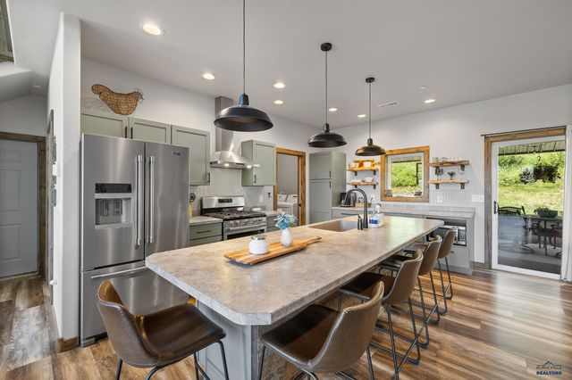 23759 LIMESTONE LN, Rapid City, SD 57702