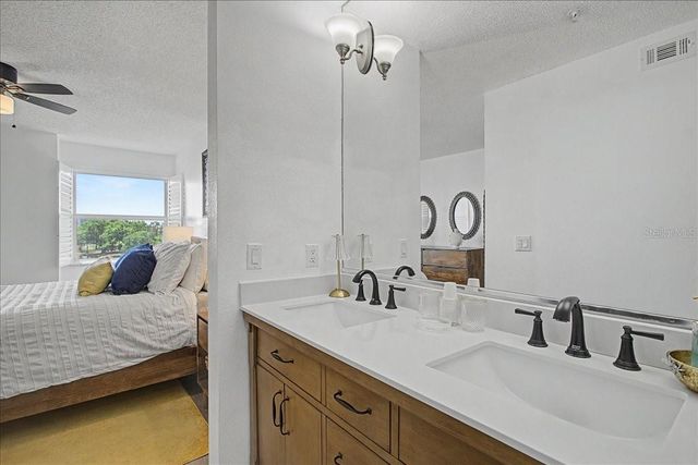 2400 FEATHER SOUND DRIVE 733, Clearwater, FL 33762