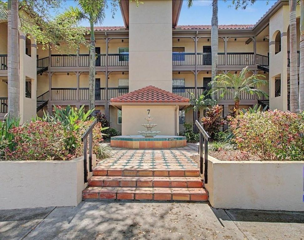 2400 FEATHER SOUND DRIVE 733, Clearwater, FL 33762