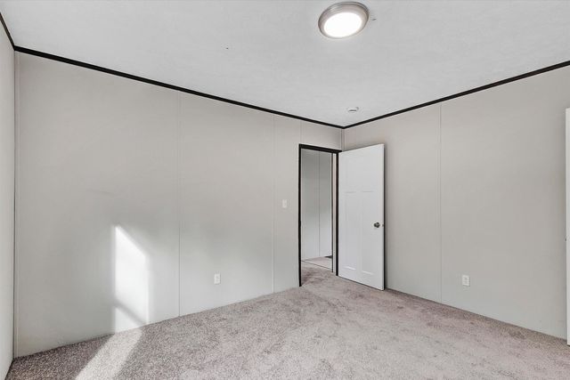 110 Holly DR, Covington, VA 24426