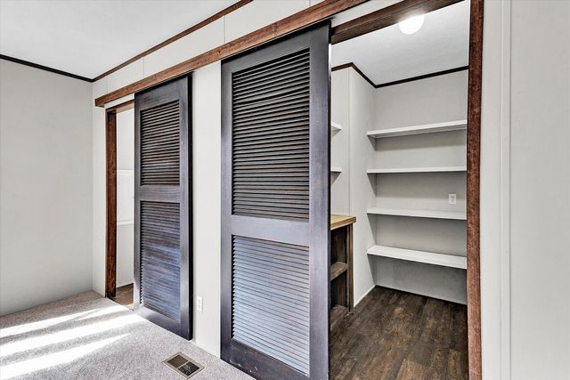 110 Holly DR, Covington, VA 24426