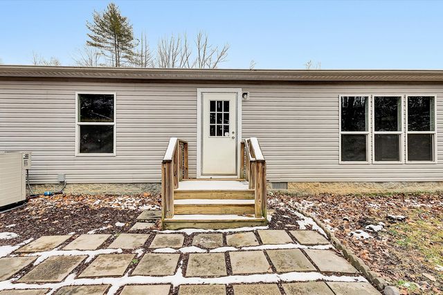 110 Holly DR, Covington, VA 24426