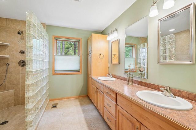 8040 W County Line ROAD, Franksville, WI 53126