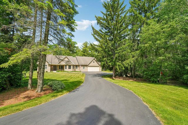 8040 W County Line ROAD, Franksville, WI 53126