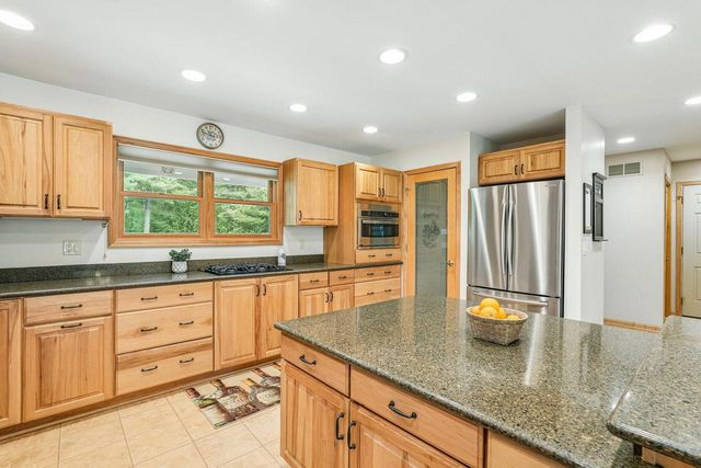8040 W County Line ROAD, Franksville, WI 53126