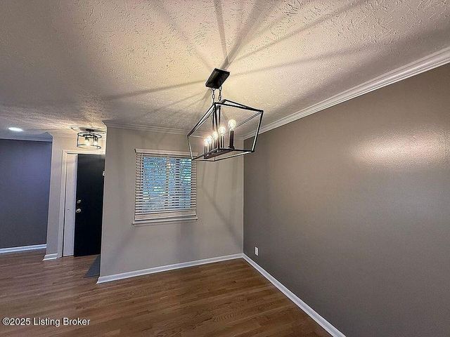 1815 Gardiner Ln B20, Louisville, KY 40205