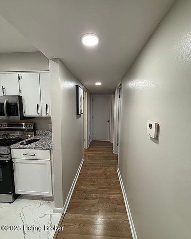 1815 Gardiner Ln B20, Louisville, KY 40205