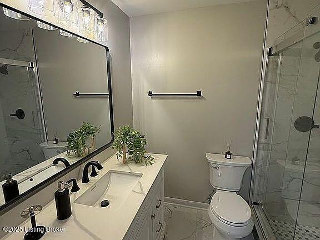 1815 Gardiner Ln B20, Louisville, KY 40205