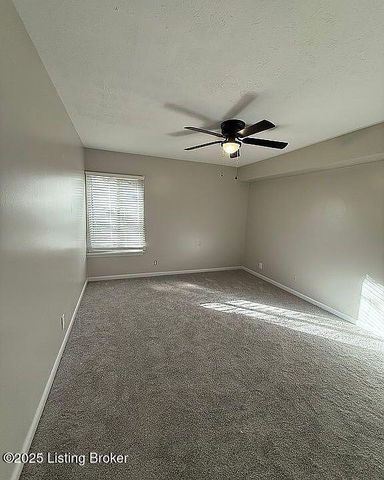 1815 Gardiner Ln B20, Louisville, KY 40205