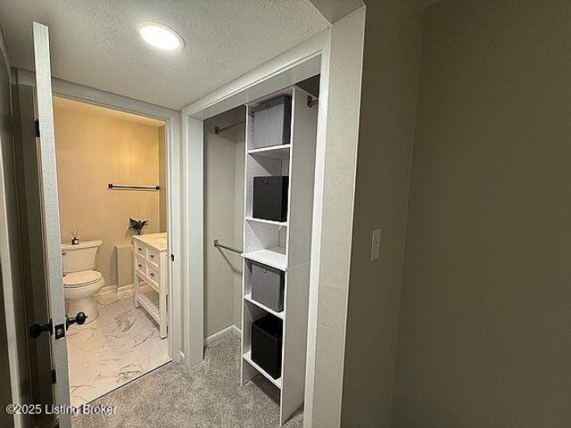 1815 Gardiner Ln B20, Louisville, KY 40205