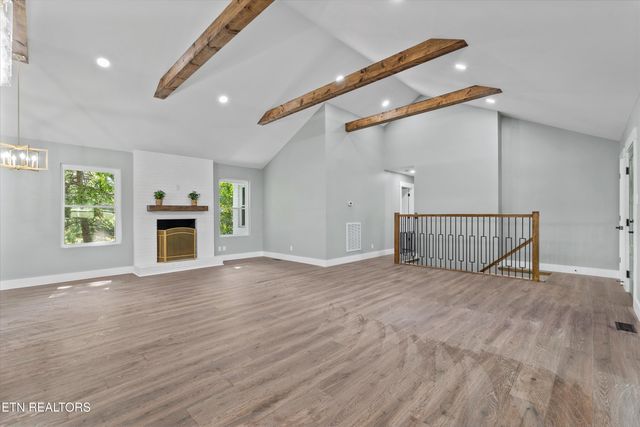 1939 Smoky View Circle, Maryville, TN 37801
